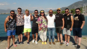 Rıdvan Adede ve arkadaşları, Özlem Balcı ile Fethiye'de eğlenceli bir video çekti
