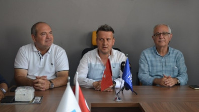 Zeybekoğlu'ndan İYİ Parti Fethiye İlçe Binasına ziyaret